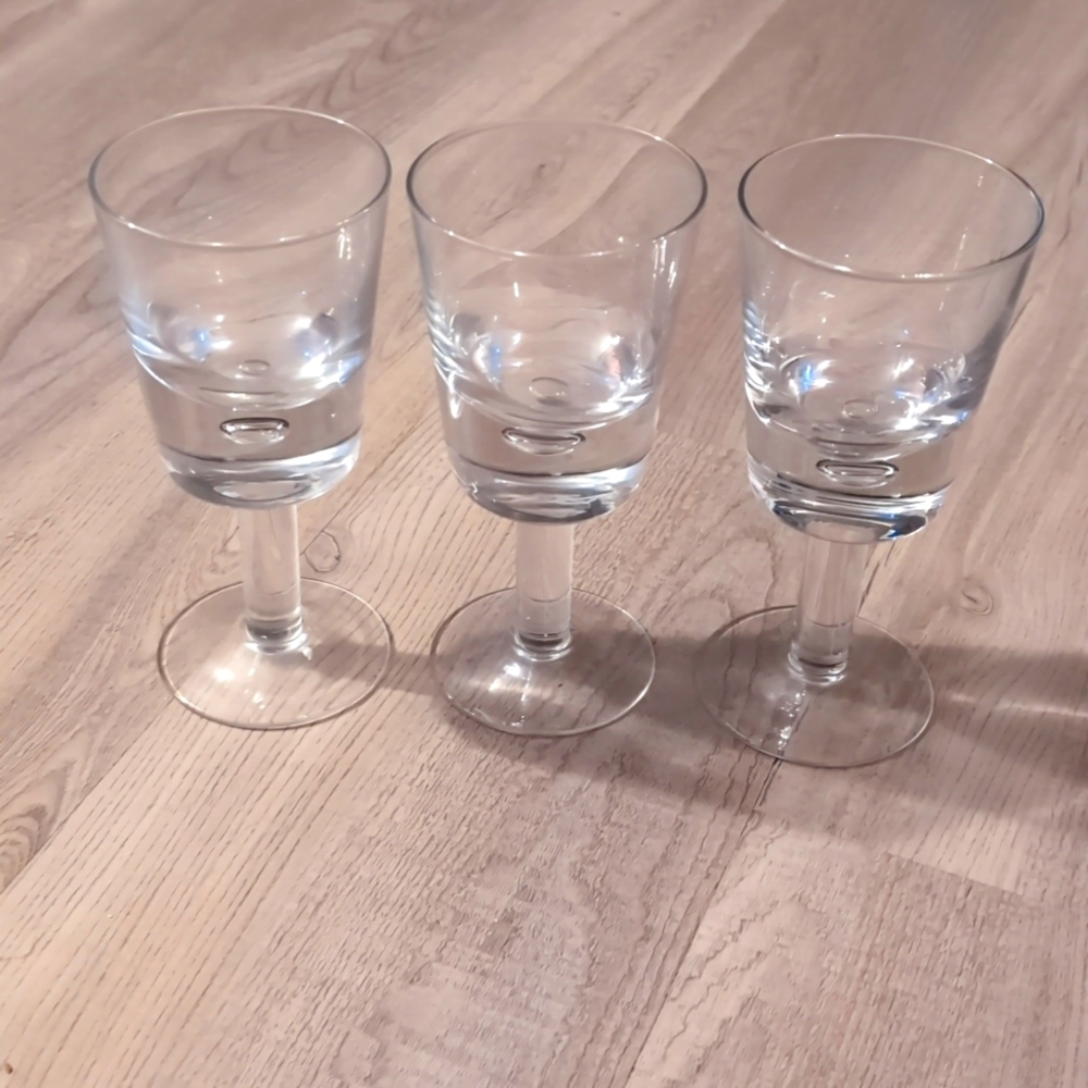 Set of 3 Late Victorian Ale or Wine Glasses